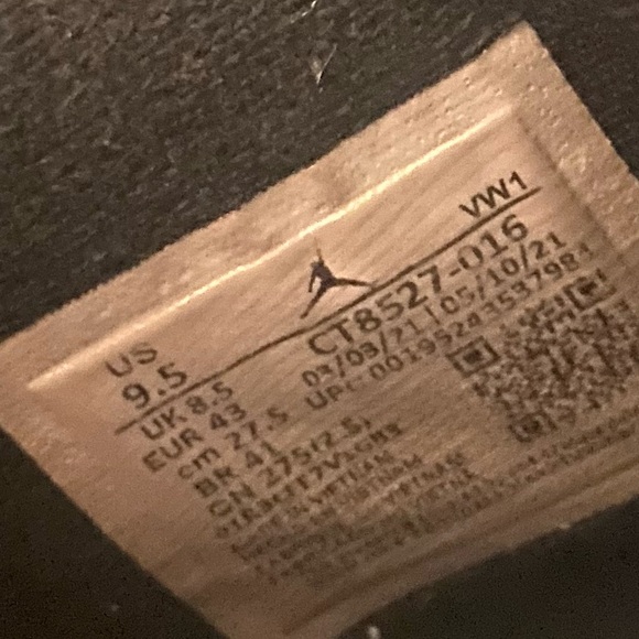 Nike red thunders 9.5 - Picture 8 of 11